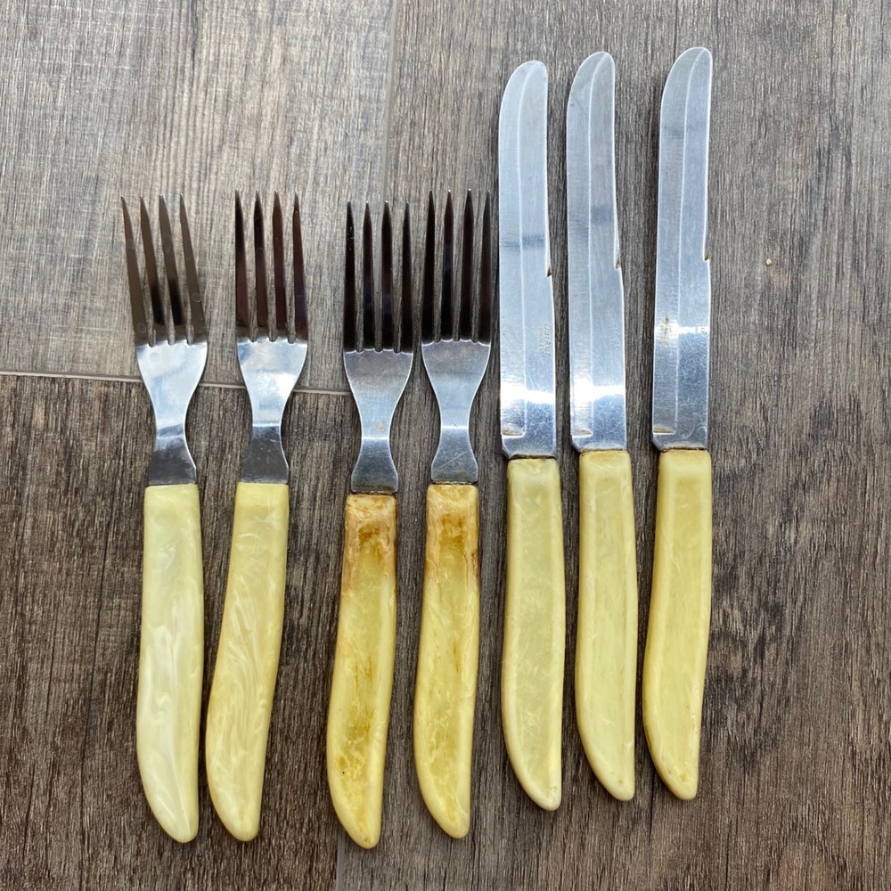 Vintage Quikut Stainless Flatware 7pc Set Marbled Cream Handles MCM USA